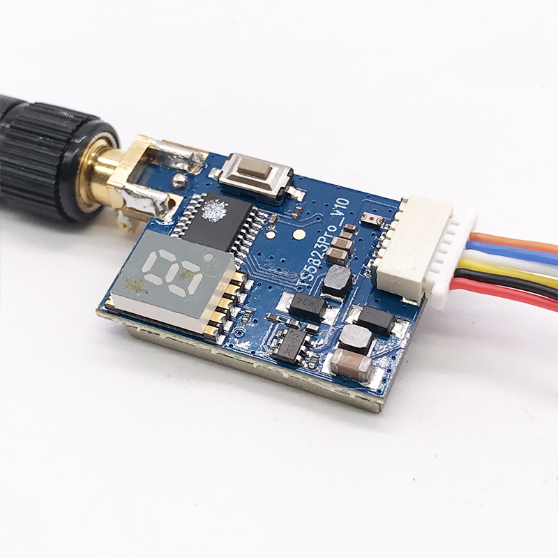 EWRF TS5823 Pro 200mW/600mW وح - مراجعة Drone Racing Transmitter وسعره